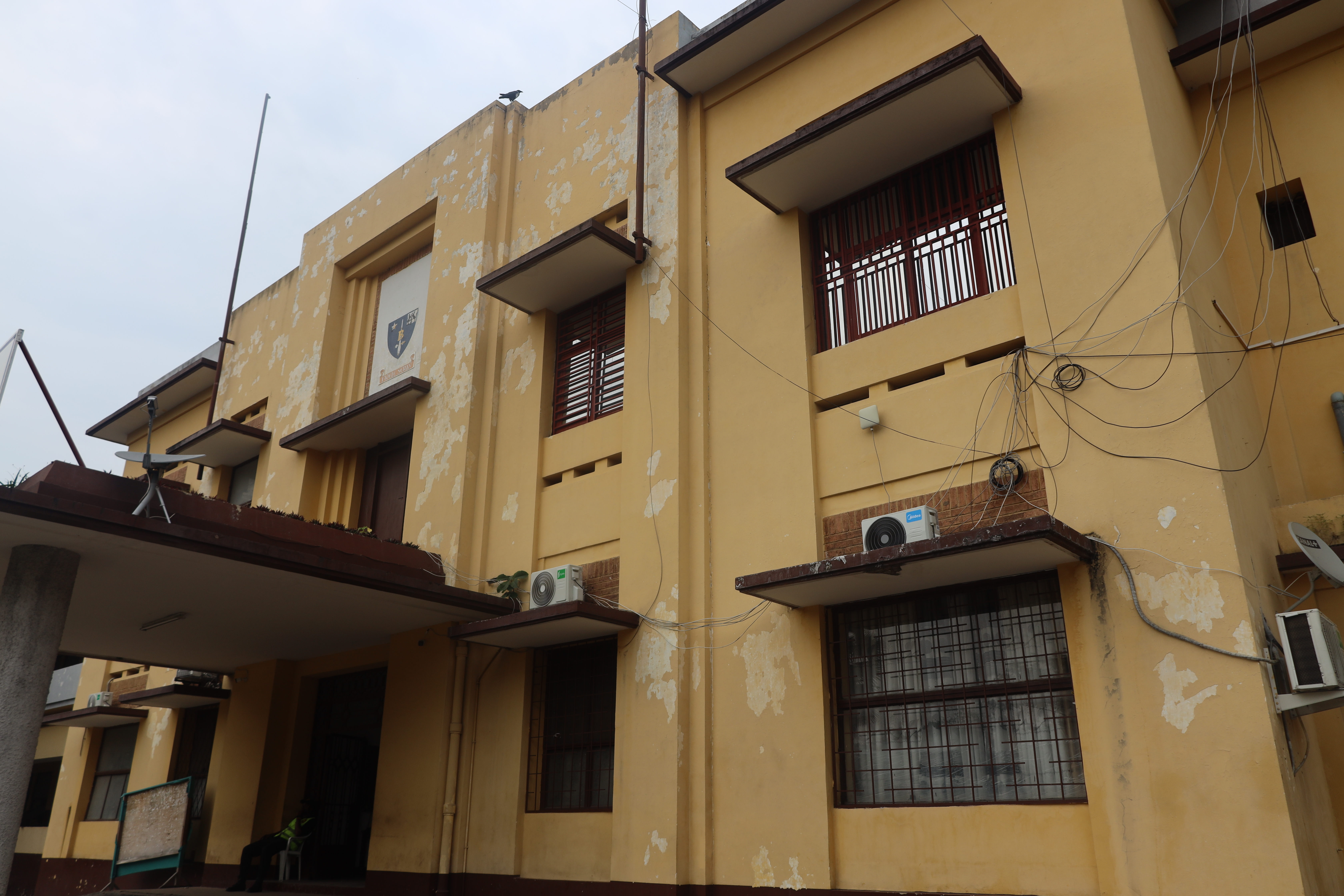 Ensemble contribuons au projet du collège BOBOTO: Rafraichissement des murs 