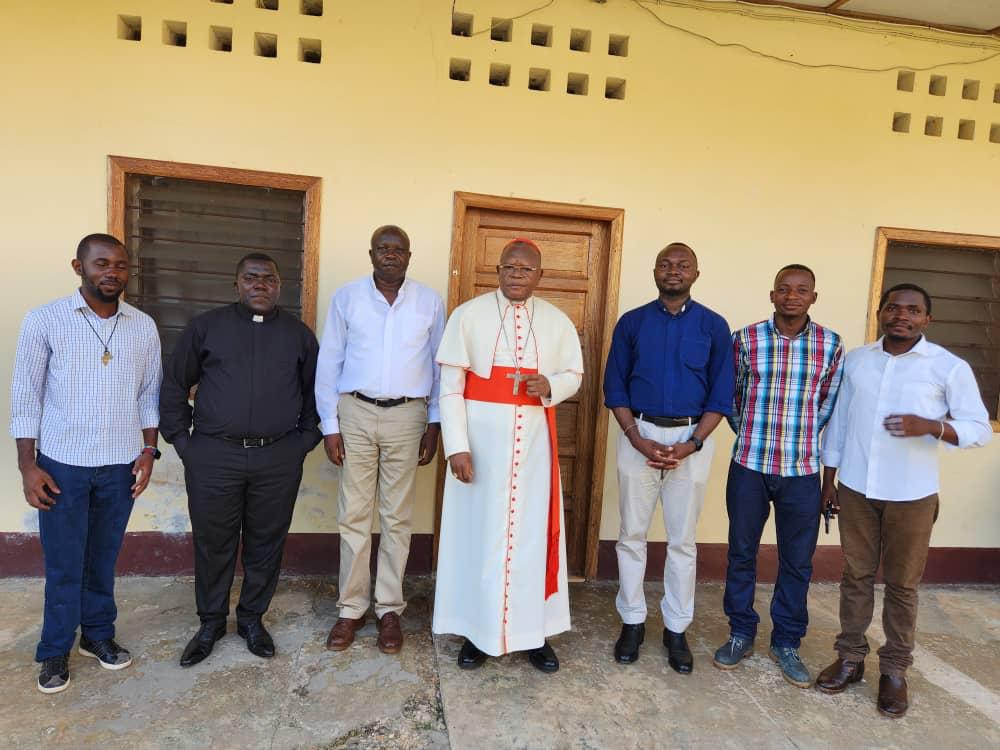 La visite apostolique de Son Eminence Fridolin Cardinal AMBONGO.
